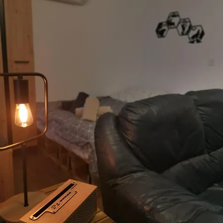 Apartman Tiny Hideaway - Charming By Sea Garden Várna