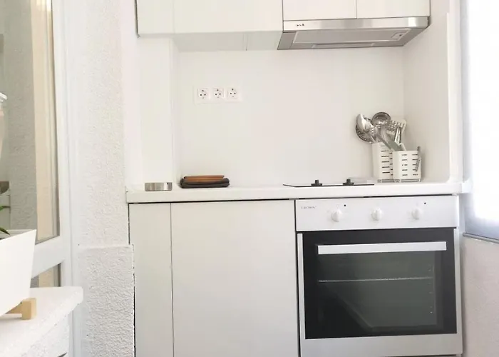 Tiny Hideaway - Charming By Sea Garden Appartement *